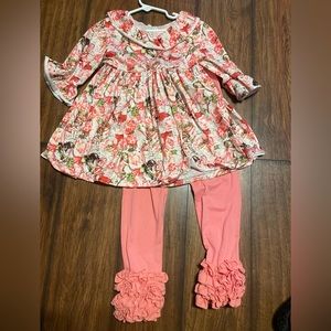 Quarter sleeve boutique matching set, 4t, used once. EUC